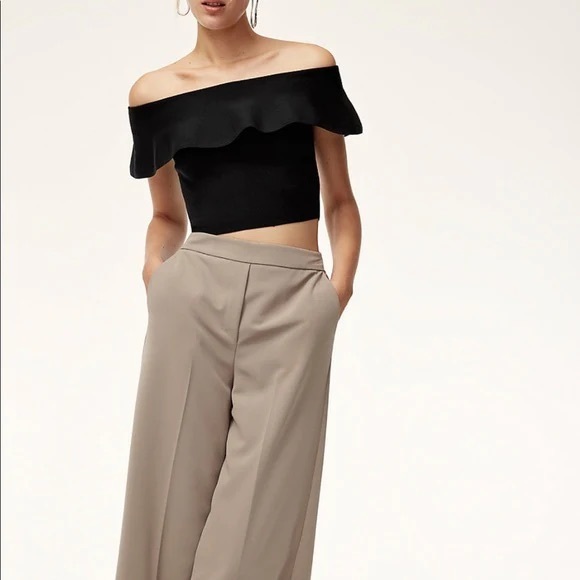 Aritzia Babaton Marek Top - Picture 2 of 3